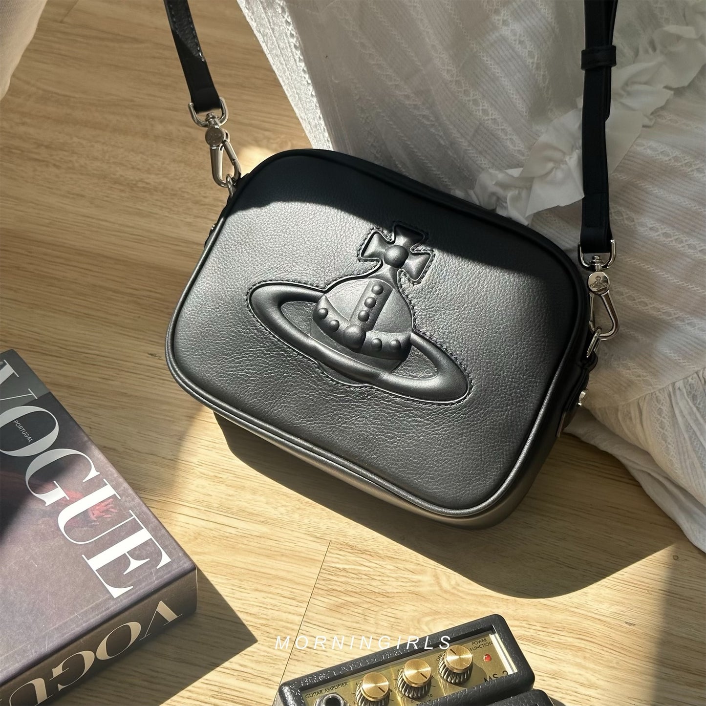 Vivienne Westwood Anna Camera Bag [黑色牛皮!]