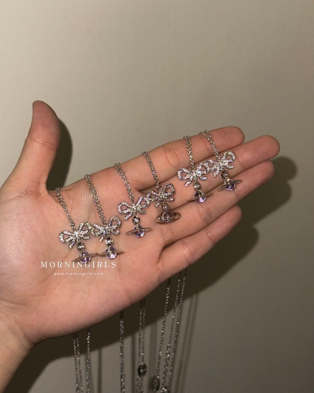 Vivienne Westwood Octavie Pendant Necklace 蝴蝶結星球 [100%純銀 IVE直井怜同款 現貨發售中!]