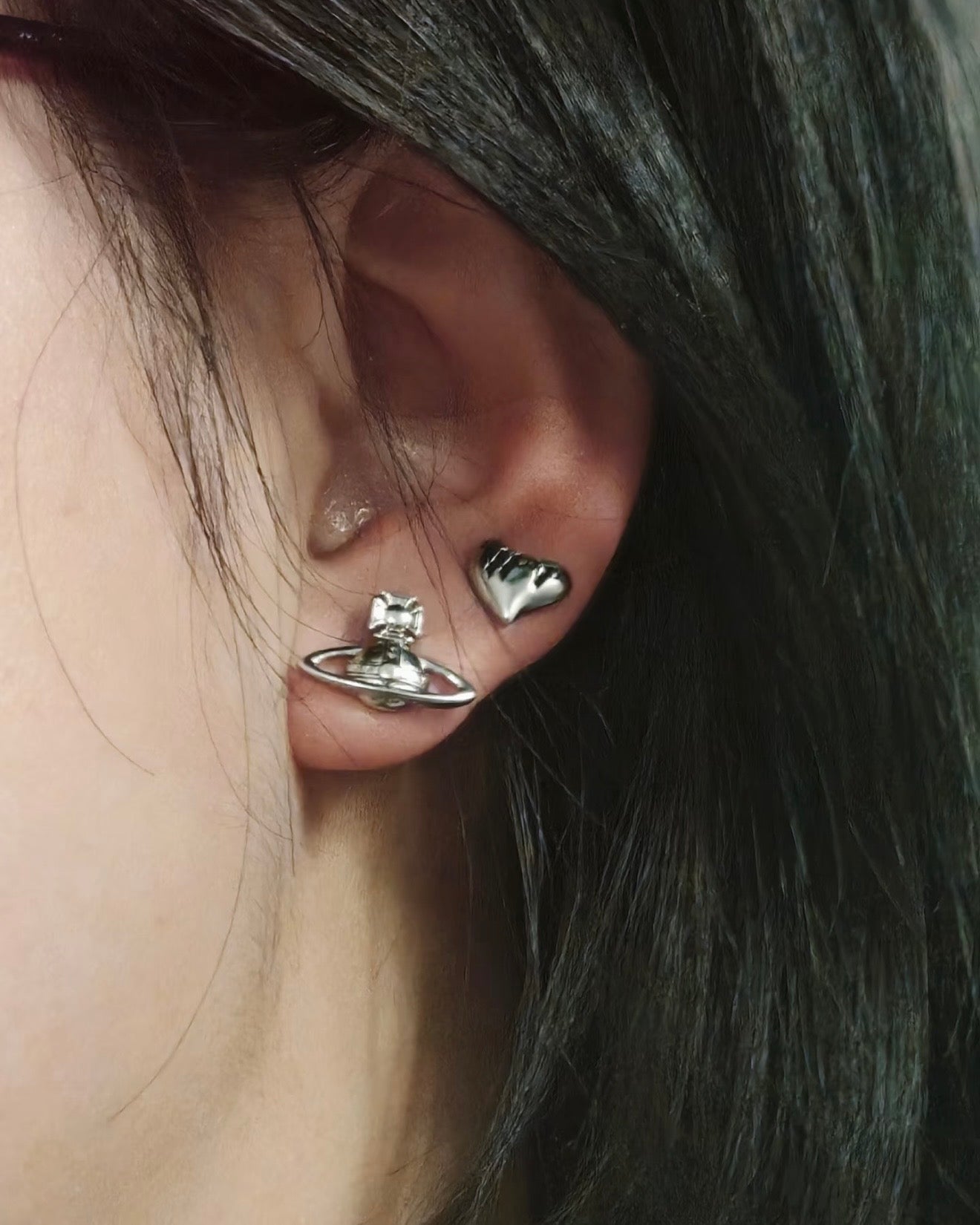 Vivienne Westwood Leodaria Earrings 925純銀 簡潔鴛鴦耳環 [最新上架! 限量現貨優惠中!]