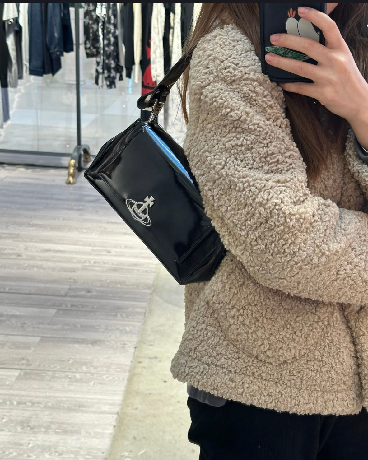 Vivienne Westwood Hazel Handbag 漆皮黑 [MEDIUM限量現貨大折扣中!]