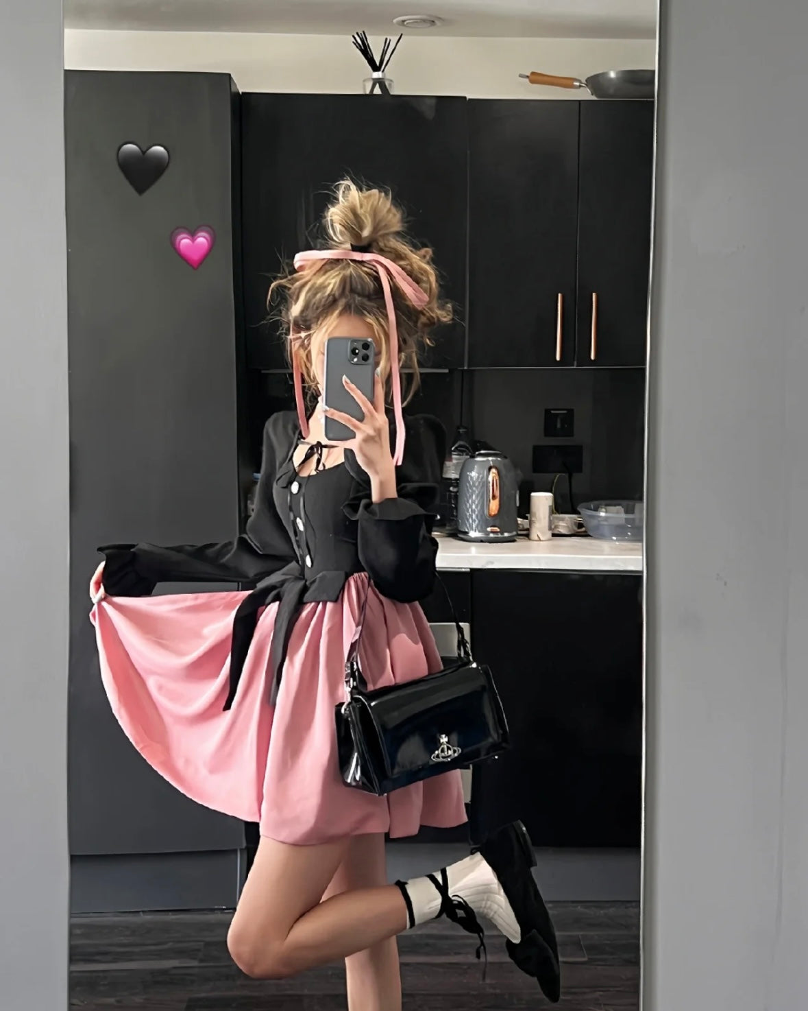 Vivienne Westwood Hazel Handbag 漆皮黑 [MEDIUM限量現貨大折扣中!]