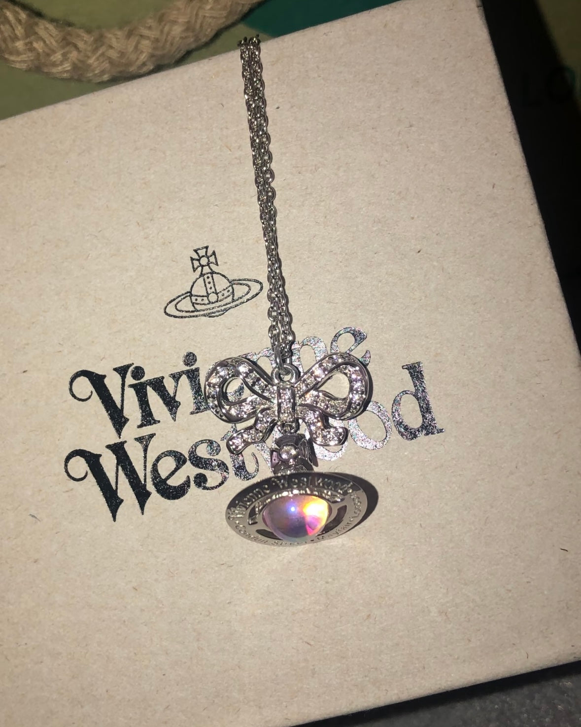 Vivienne Westwood Octavie Pendant Necklace 蝴蝶結星球 [100%純銀 IVE直井怜同款 現貨發售中!]