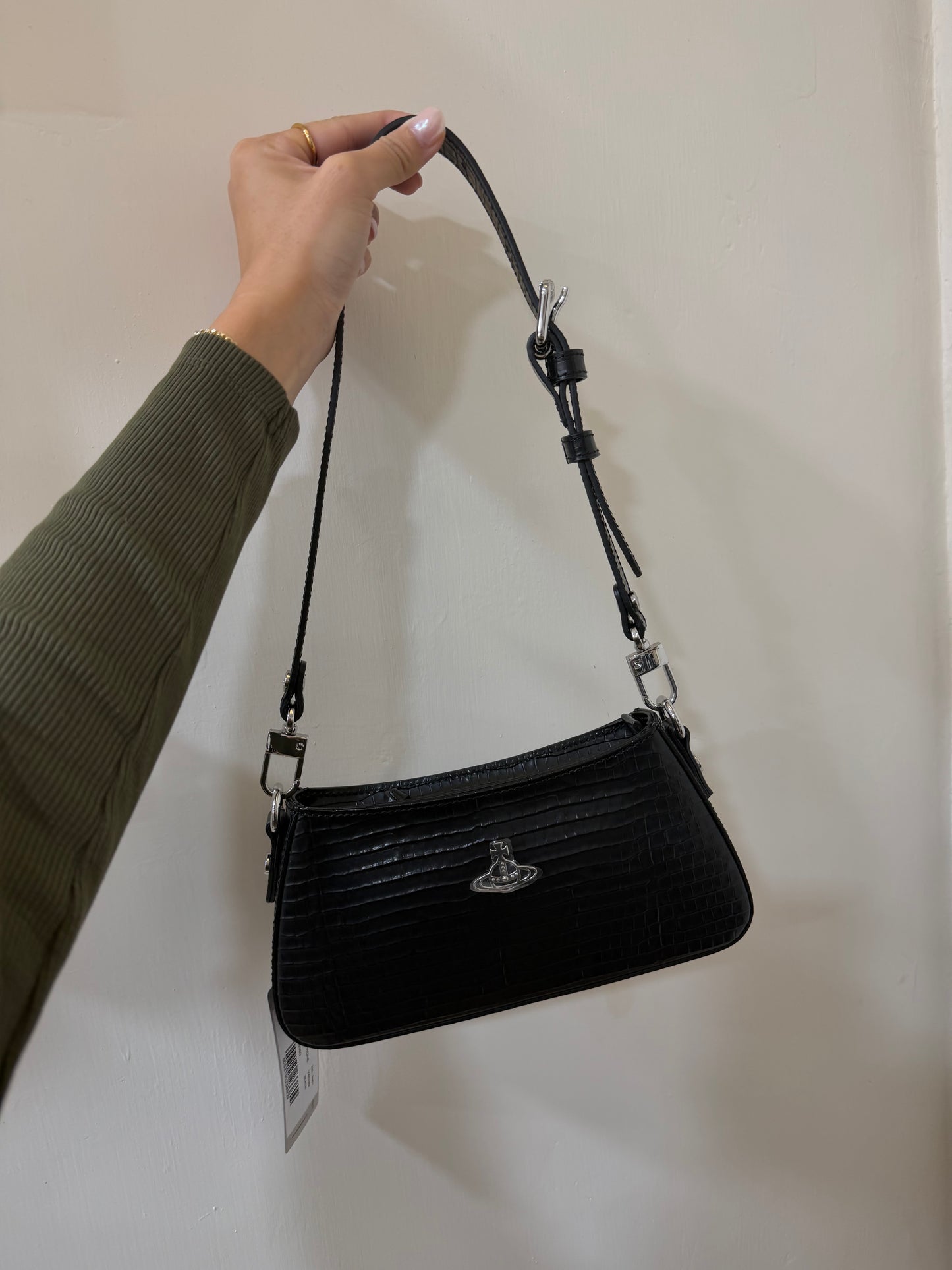 Vivienne Westwood Tasha Shoulder Phone Bag 最新腋下袋 [韓國aespa Winter同款 限量優惠現貨發售中!]