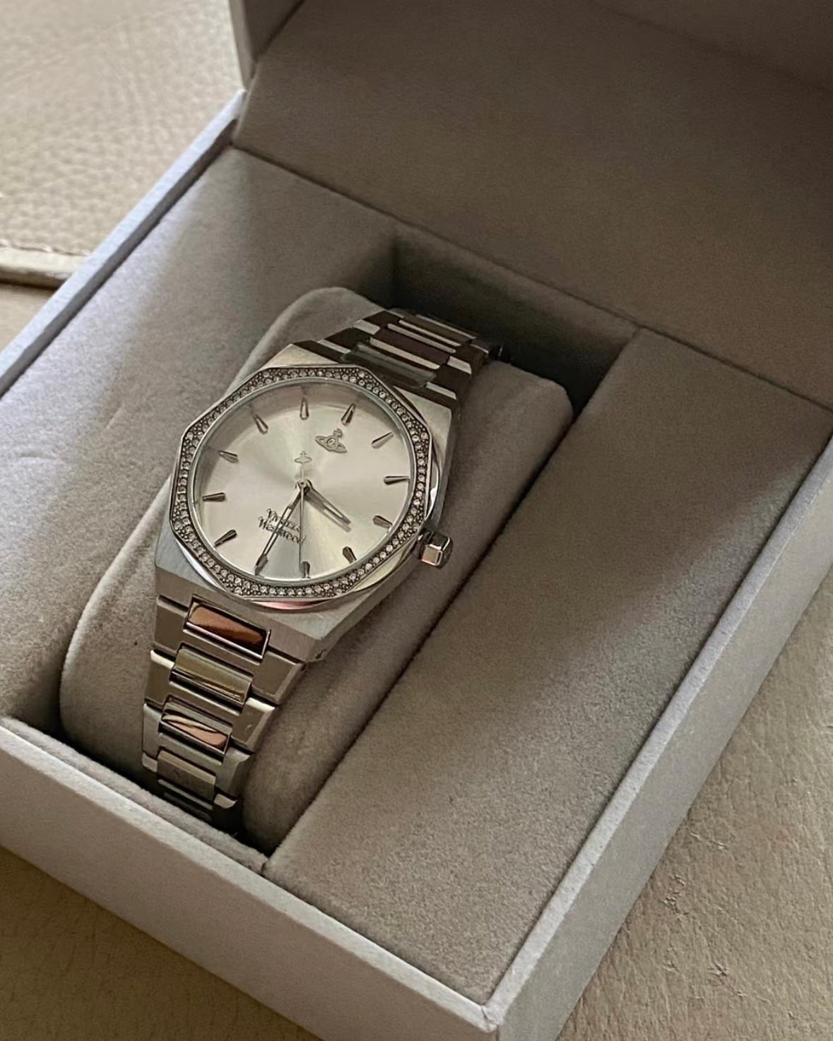 Vivienne Westwood Watch 33mm Moonlight 🌙 [最新上架! 鑲鑽款防水瑞士機芯!]