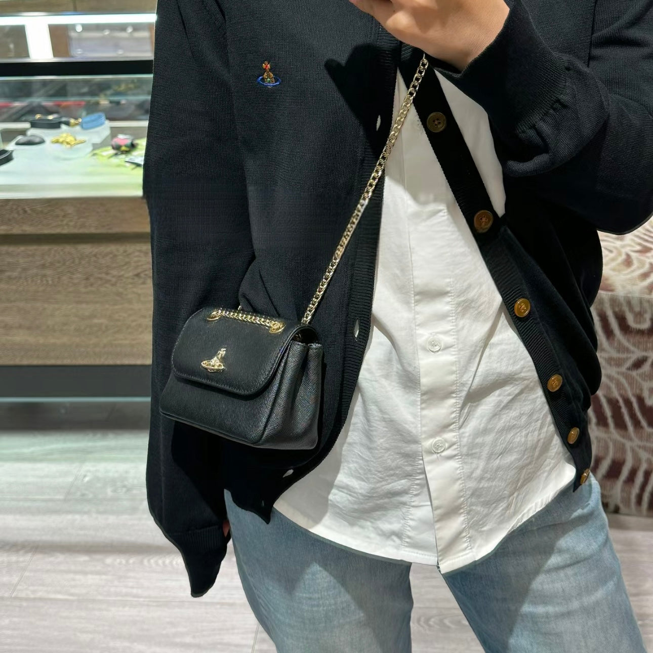 Vivienne Westwood Small Derby Bag with Chain 復古金十字紋