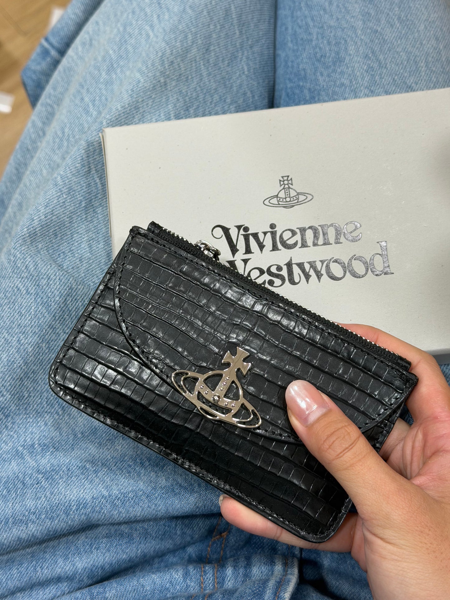 Vivienne Westwood 半月 Slim Long Cardholder 細格鱷魚皮