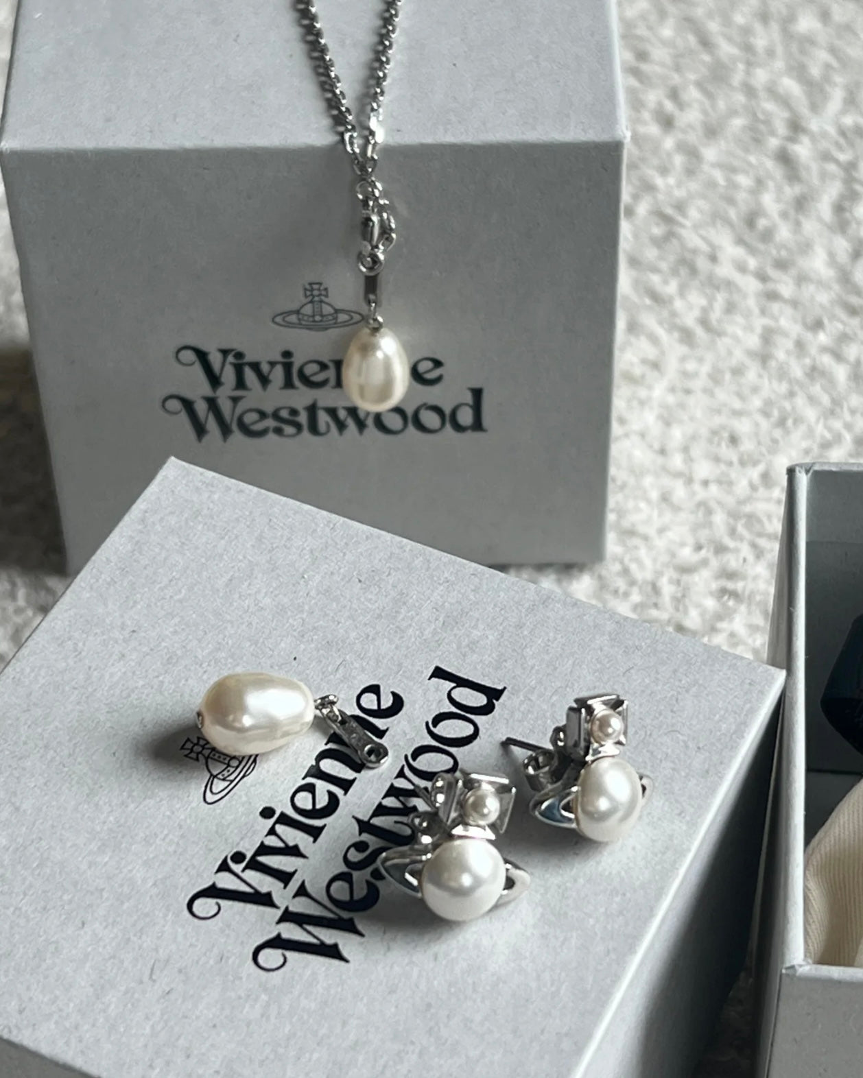 Vivienne Westwood Inass Earrings 可拆卸兩戴珍珠耳環!  [最新上架! 限量現貨優惠中!]