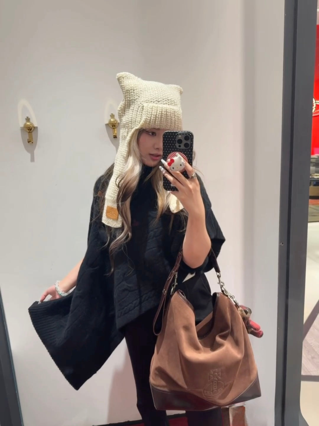 Vivienne Westwood Nancy Hobo Bag 秋冬必備猄皮 [最新上架深啡限量優惠現貨中! 超大容量流浪袋!]