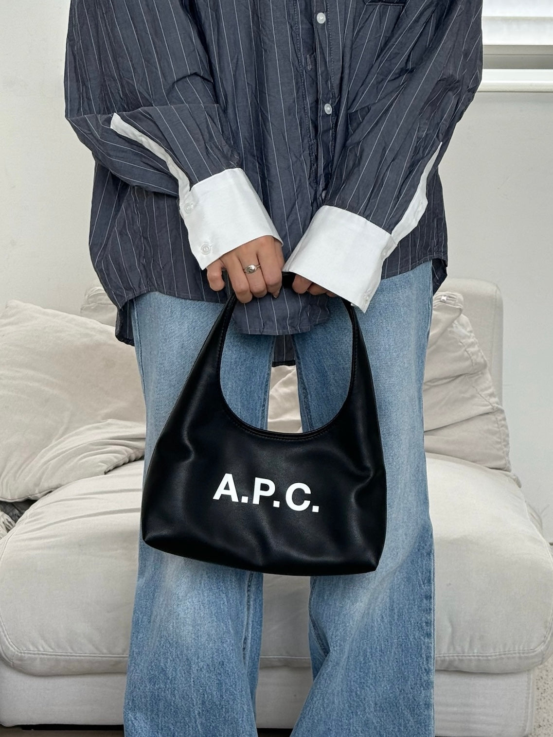 A.P.C. Baby Ninon Shoulder Bag［最新上架! 超可愛腋下袋! 全現貨發售中］