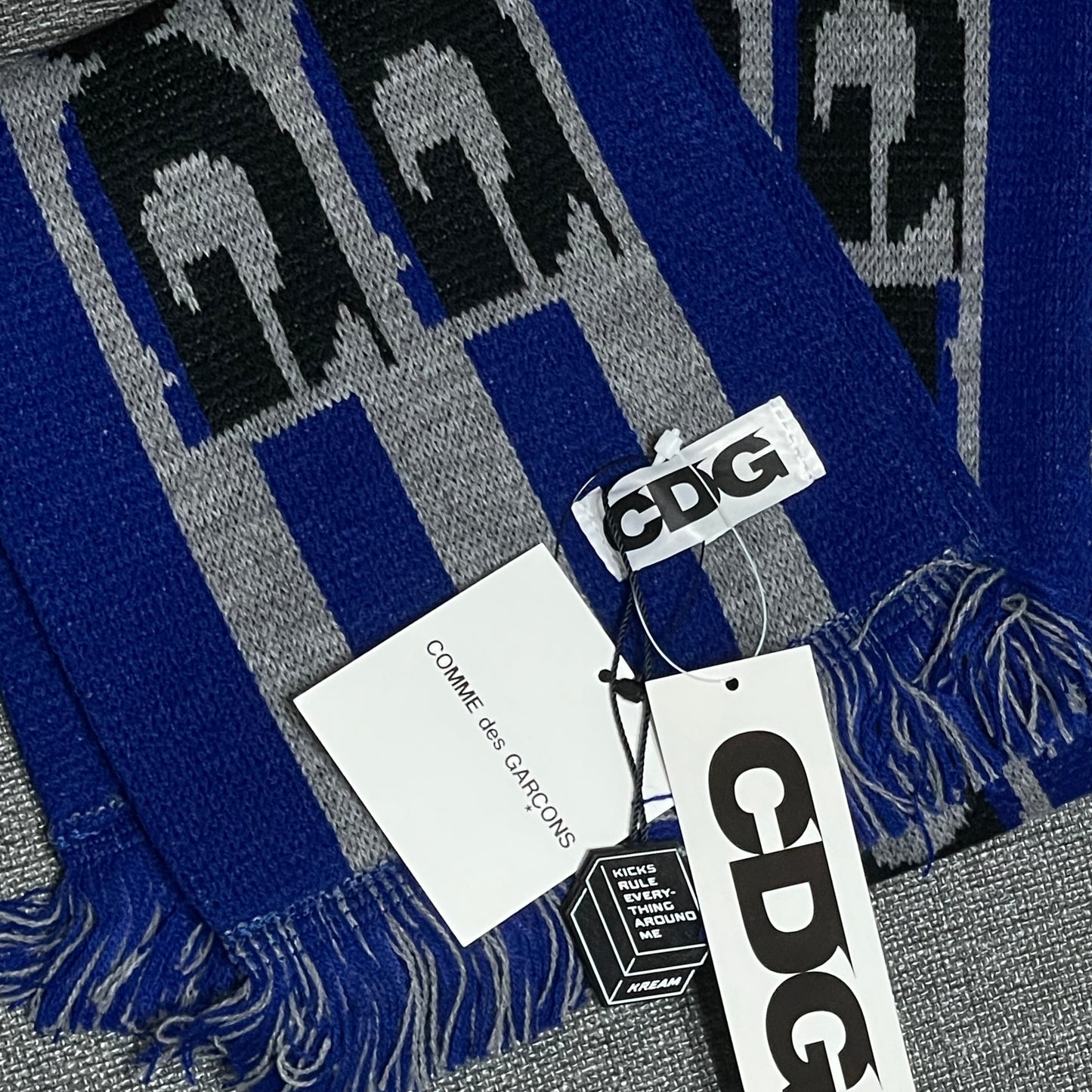 Comme Des Garçons CDG Scarf 日版［超薄穿搭必備 大推藍黑色!］