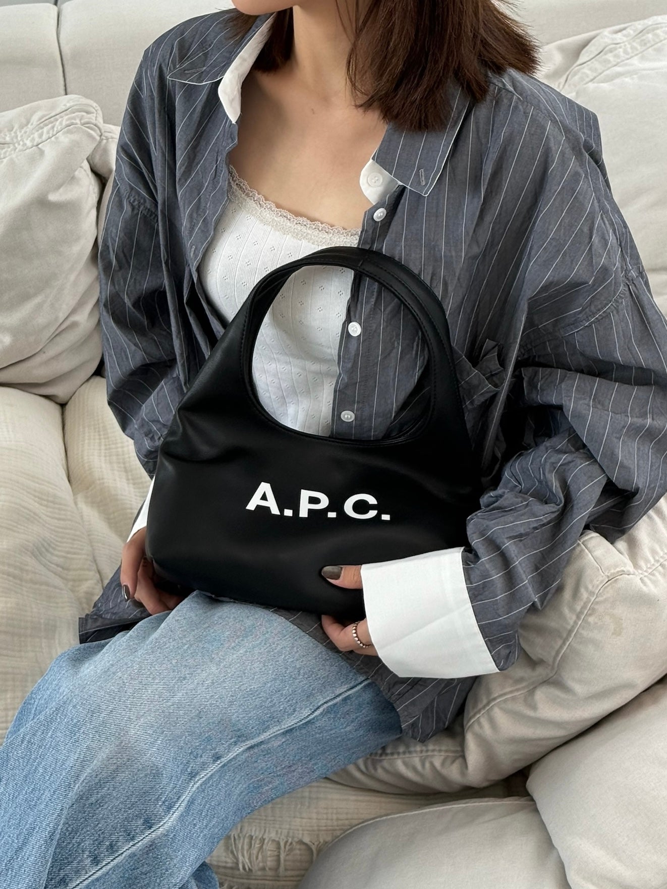 A.P.C. Baby Ninon Shoulder Bag［最新上架! 超可愛腋下袋! 全現貨發售中］