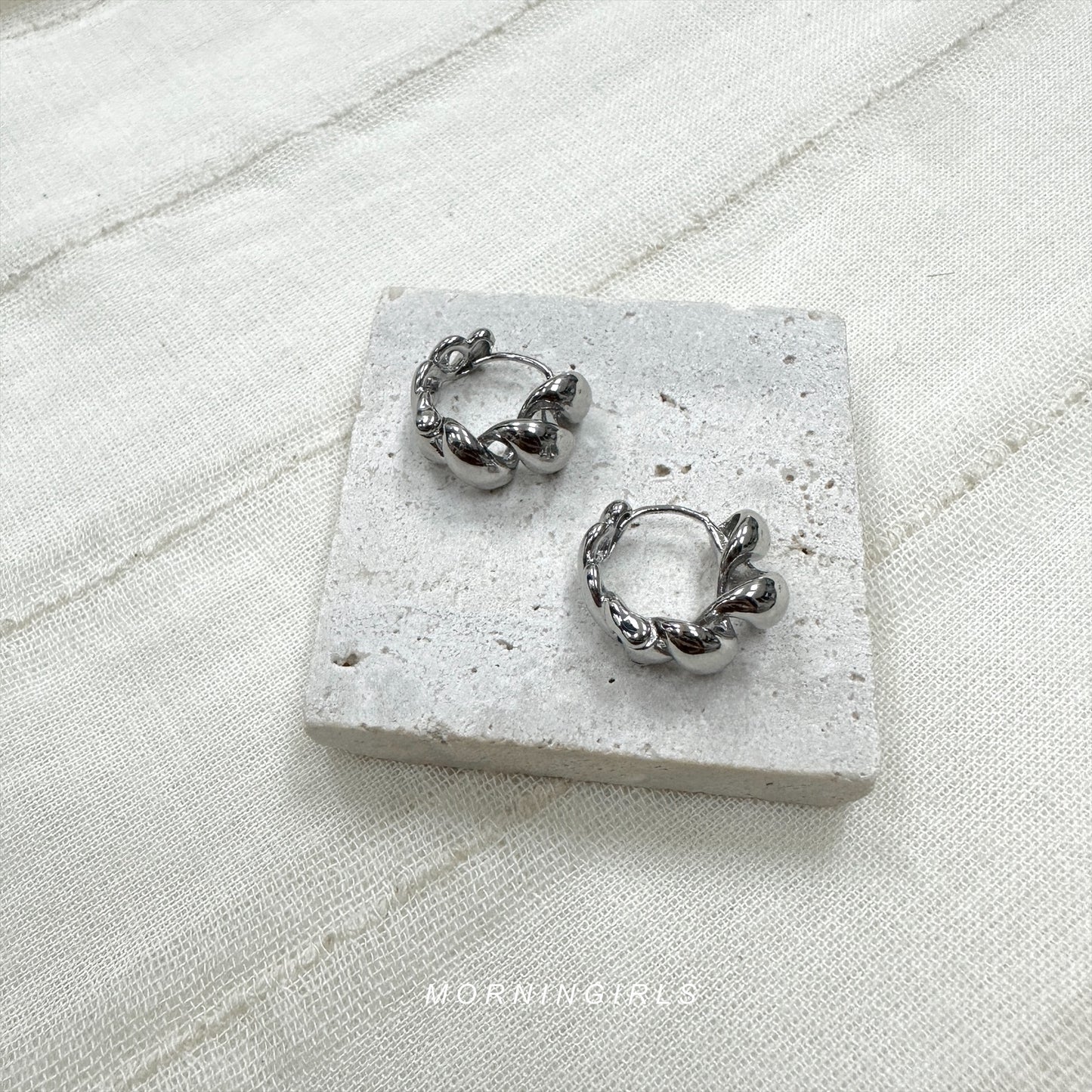 KOREA Croissant Earrings