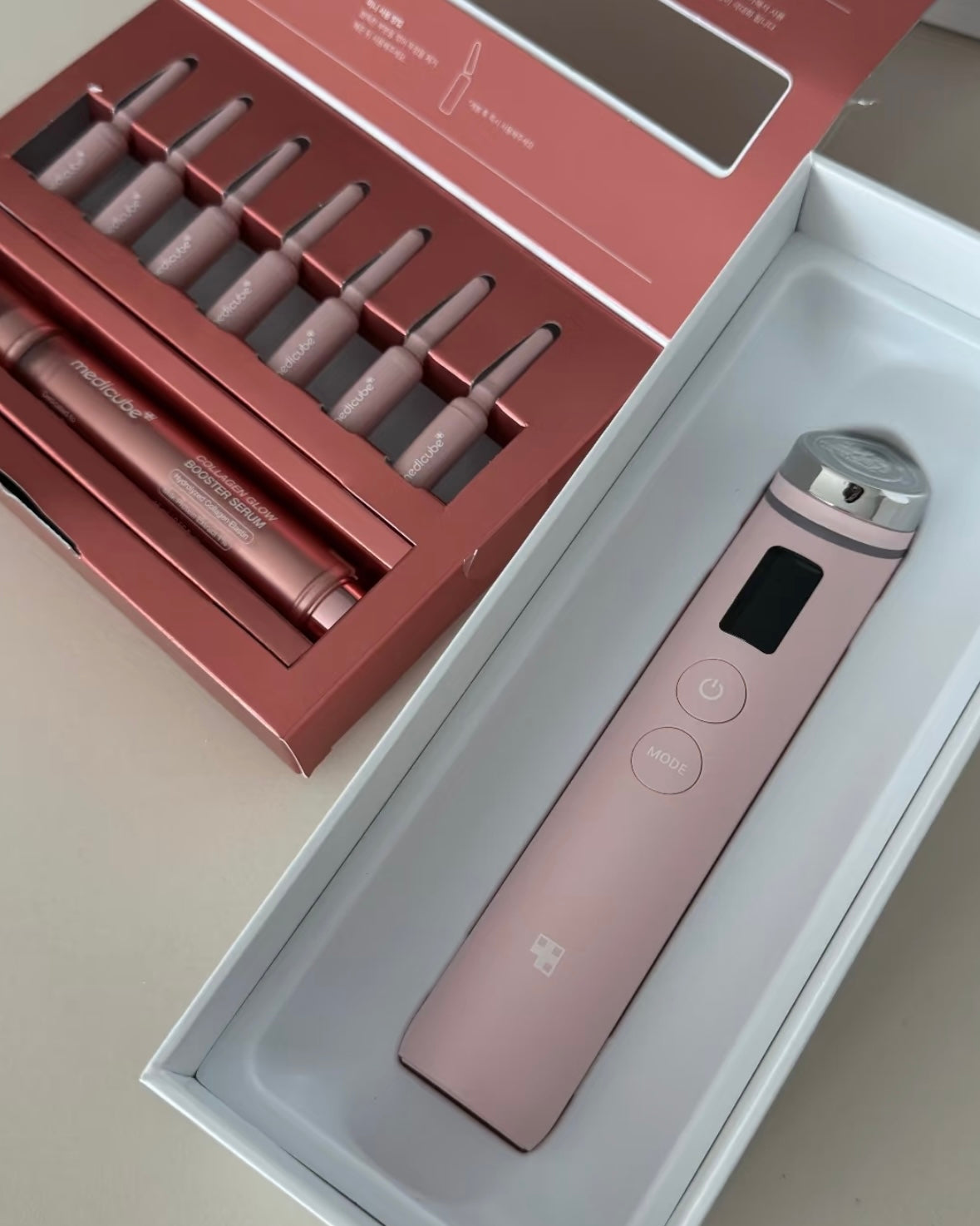 Medicube Age-R Booster Pro 智慧多功能六合一美容儀