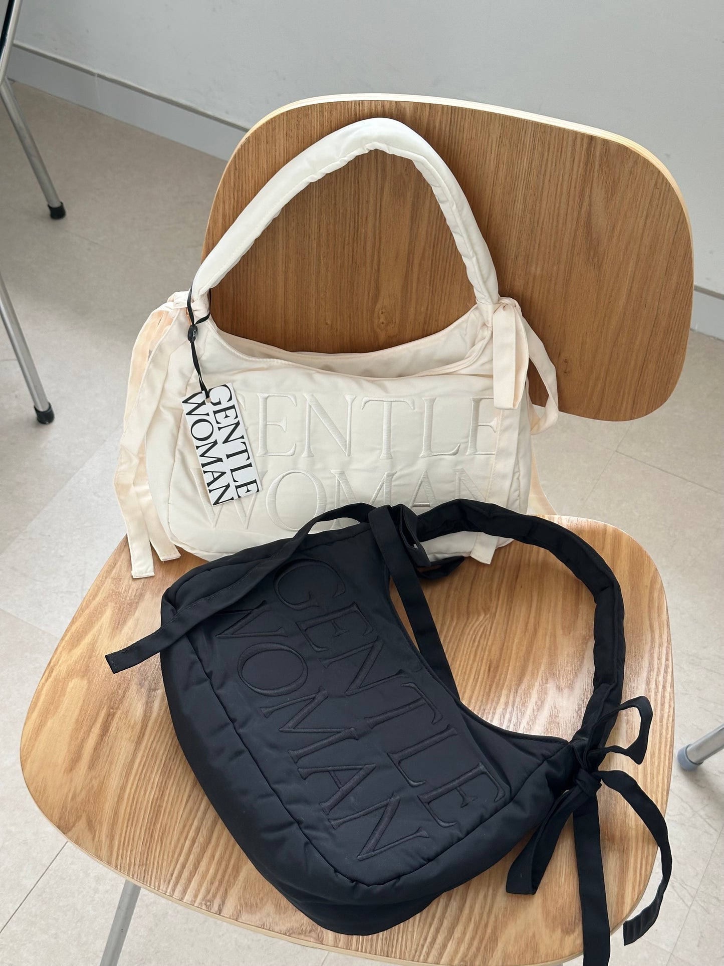 Gentlewoman Ribbon Hobo bag ［小可愛蝴蝶結］