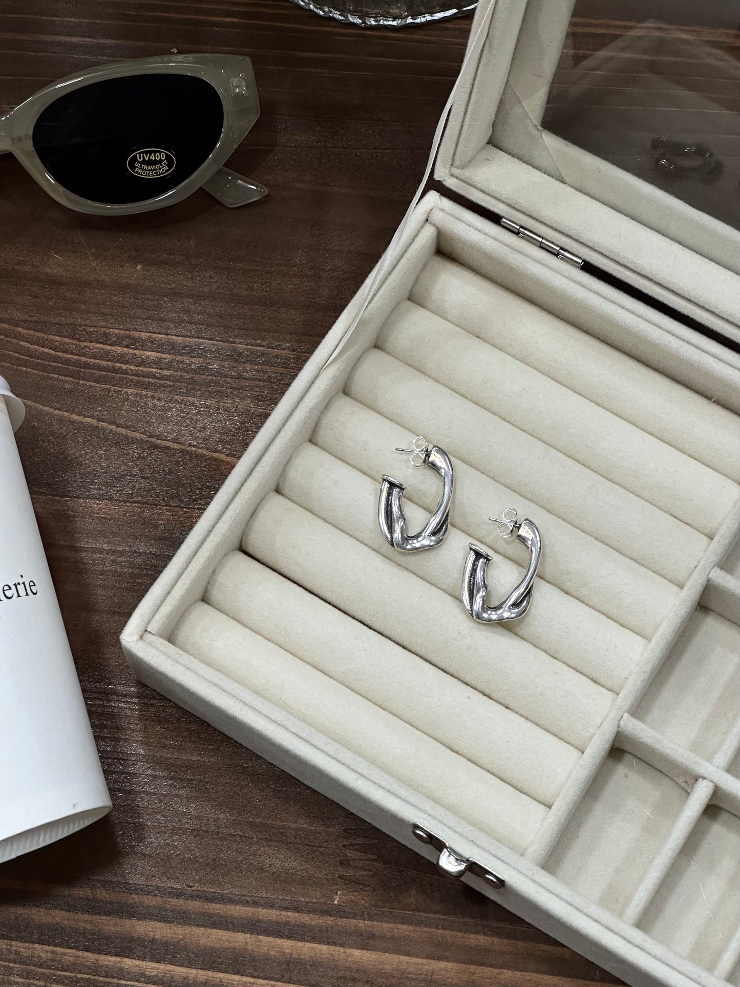 Otro Accesorio 西班牙手工飾物 - Open Oval Earrings