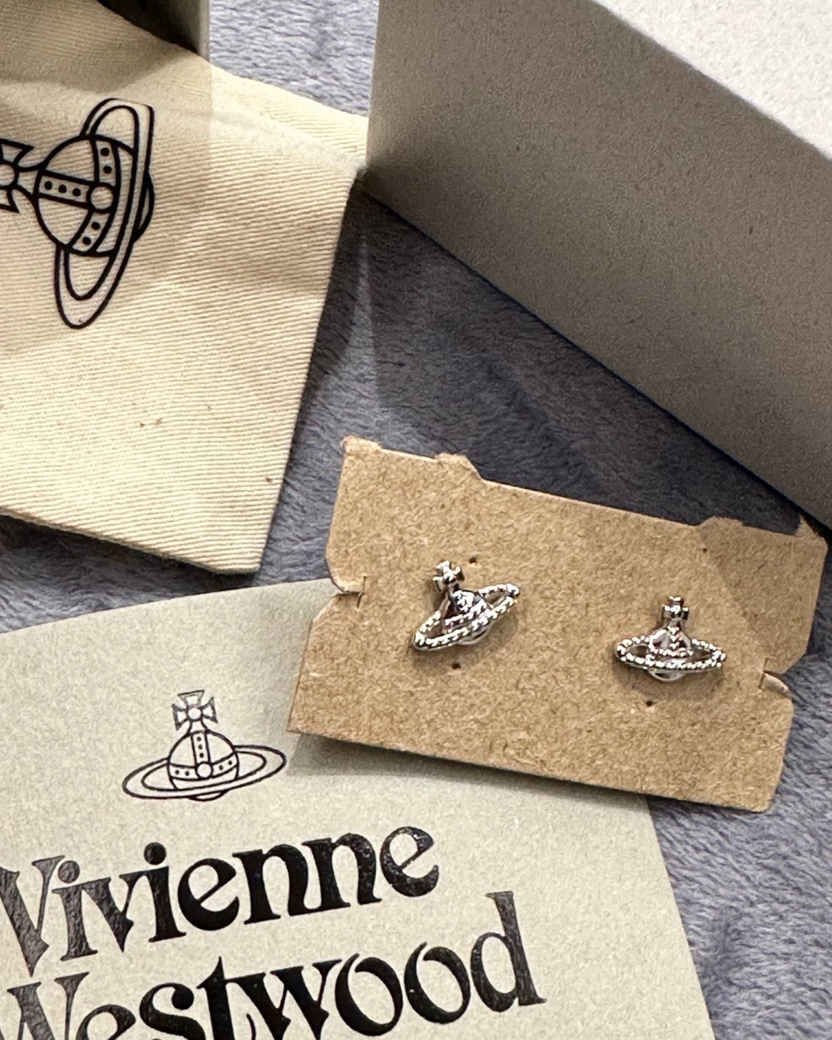 Vivienne Westwood Farah Mini Orb Earrings 低調學生友好 [可放耳骨］