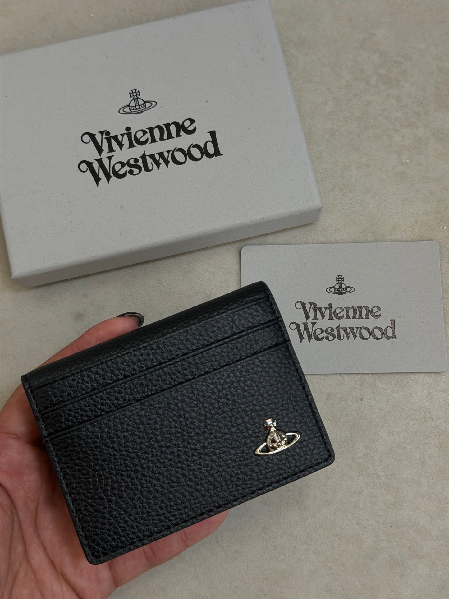 Vivienne Westwood Bifold Cardholder 兩摺卡套 [多卡位超實用 大折扣限量現貨優惠中!]