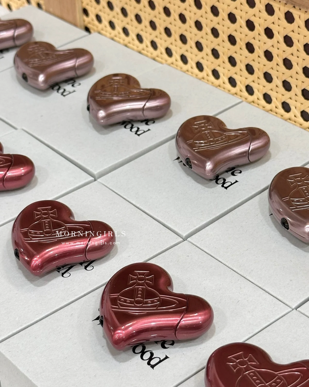 Vivienne Westwood 金屬鏡面ORB Monogram心形打火機 超限量情人節限定版 超美淺粉紅色 值得收藏! [日本限定]