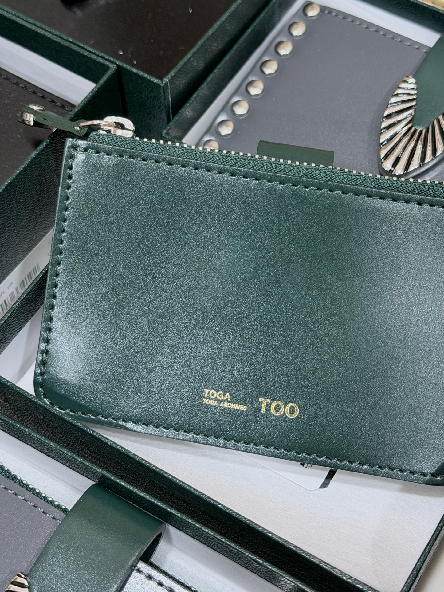 Toga Too Leather Wallet Studs SMALL [重新上架! 現貨發售中!]