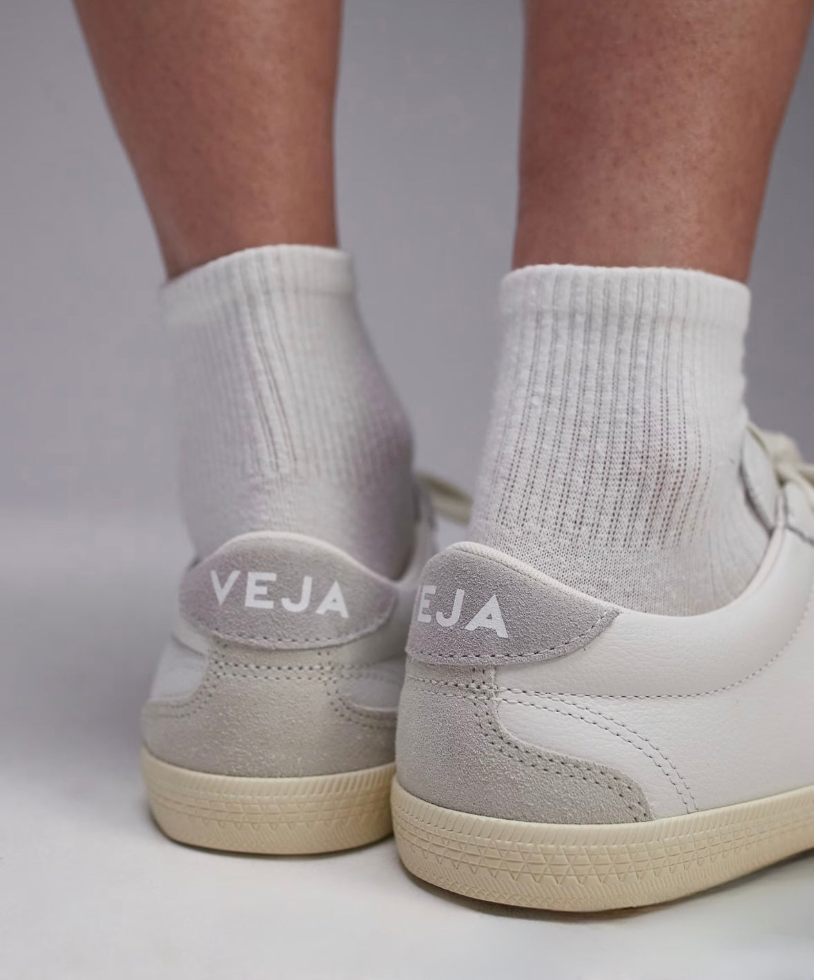 VEJA法國小白鞋 Volley Leather 淺灰白 [最新有機小牛皮!]