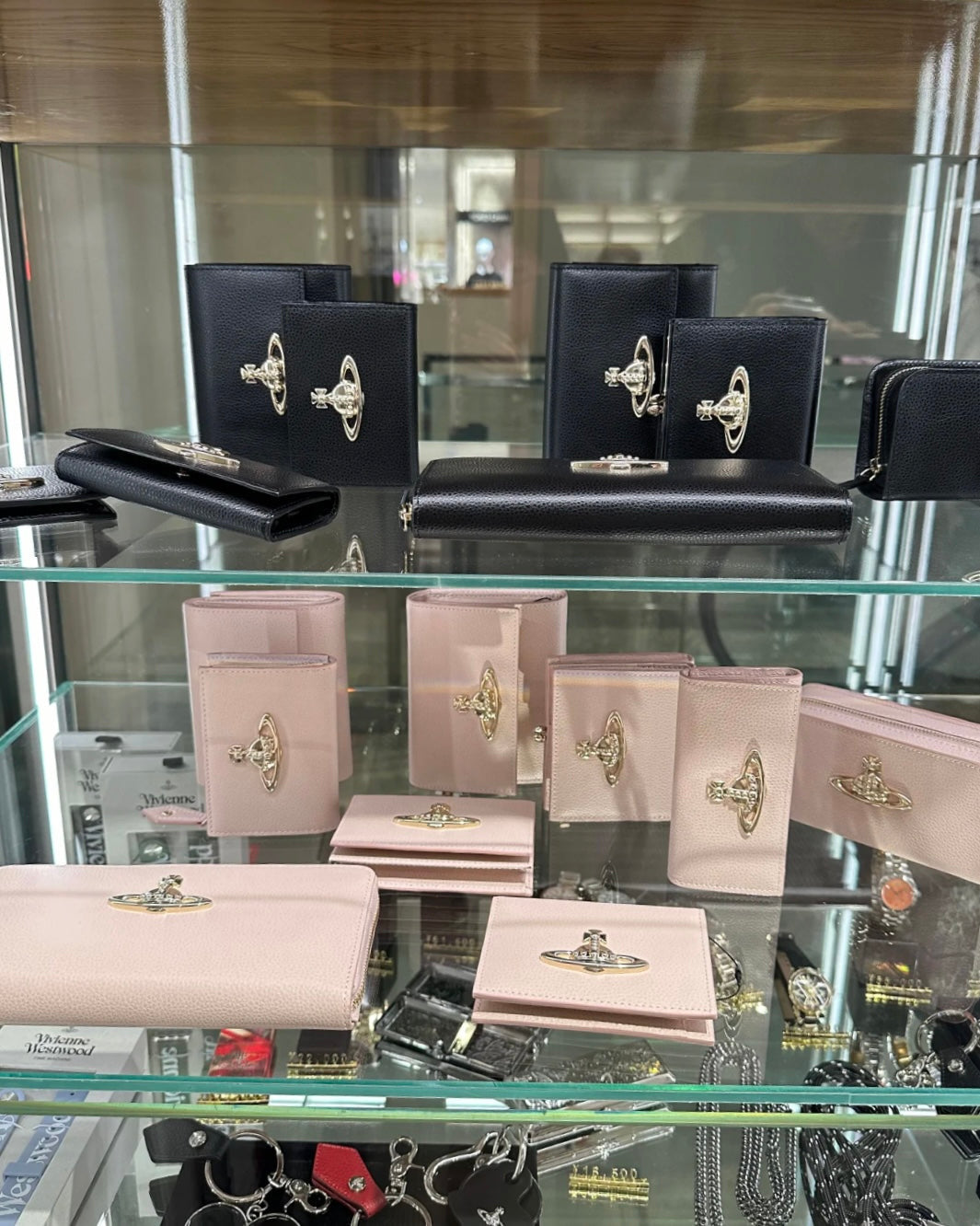 Vivienne Westwood 日本限定2025最新軟身荔枝皮 Bifold Cardholder 罕有雙相位 [專櫃已加價! 最後小量舊價現貨!]