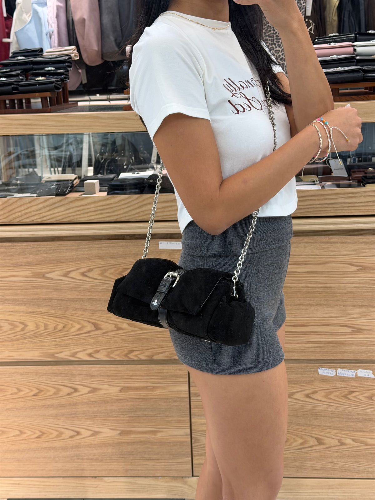 Vivienne Westwood Hazel Treasure 鐵鏈蝴蝶結袋 [秋冬限定猄皮黑]
