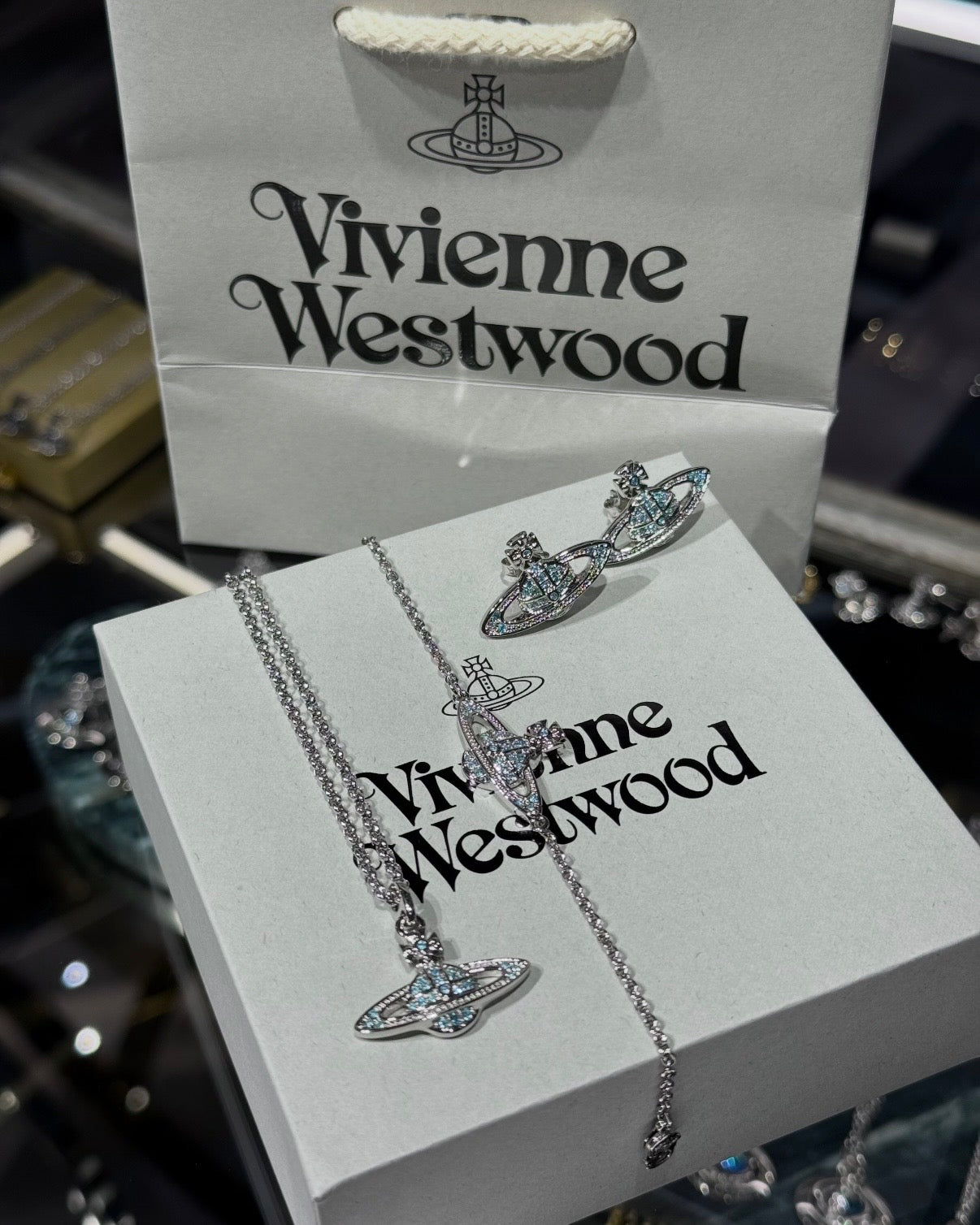 Vivienne Westwood Mini Bas Relief Pendant Necklace 藍鑽全閃石土星 [2026最新限定藍鑽]