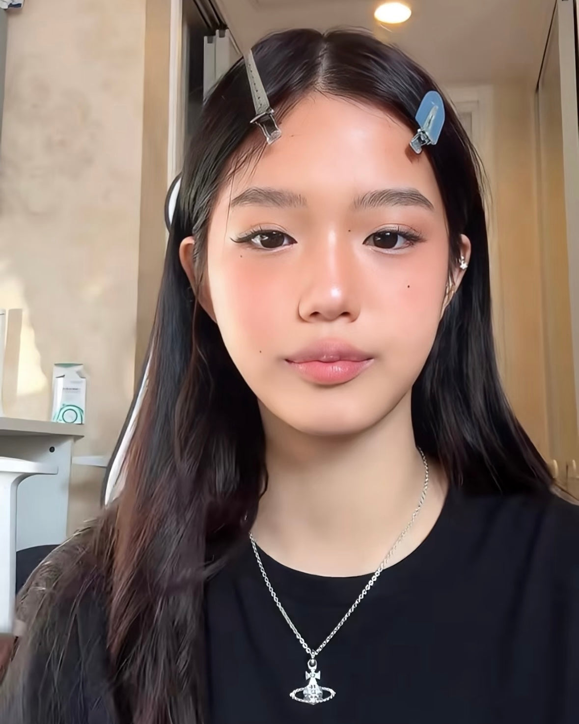 Vivienne Westwood Mayfair Orb Necklace 鉚釘土星 [Jaden同款 新手入門推薦]