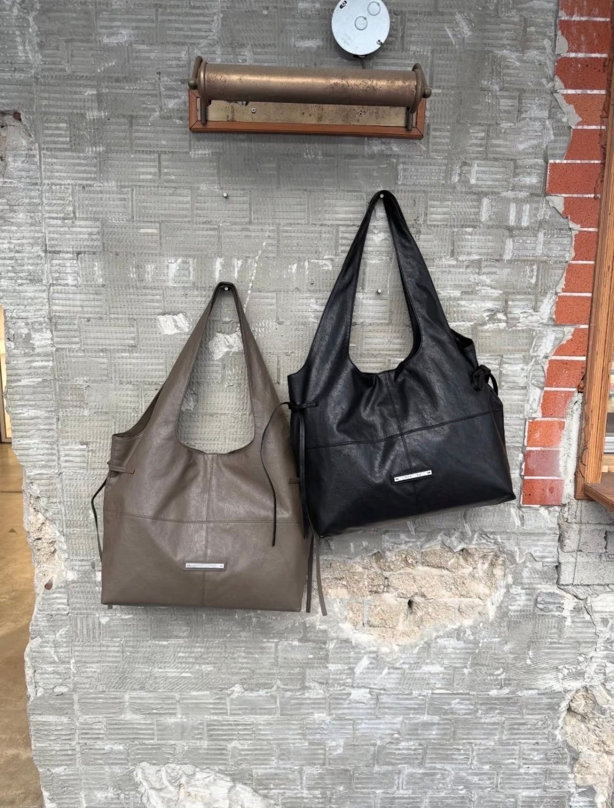 Matin Kim Side String Leather Big Shoulder Bag 最新韓國選物🇰🇷復古蝴蝶結單肩大袋 [超熱賣極難補貨 街頭隨性風袋款］