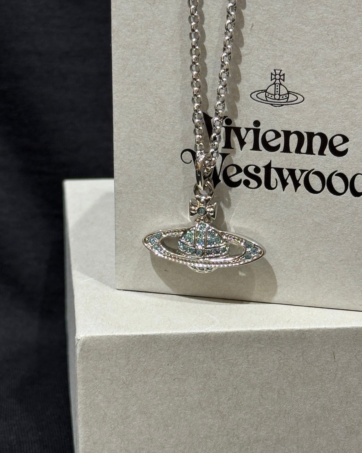 Vivienne Westwood Mini Bas Relief Pendant Necklace 藍鑽全閃石土星 [2026最新限定藍鑽]