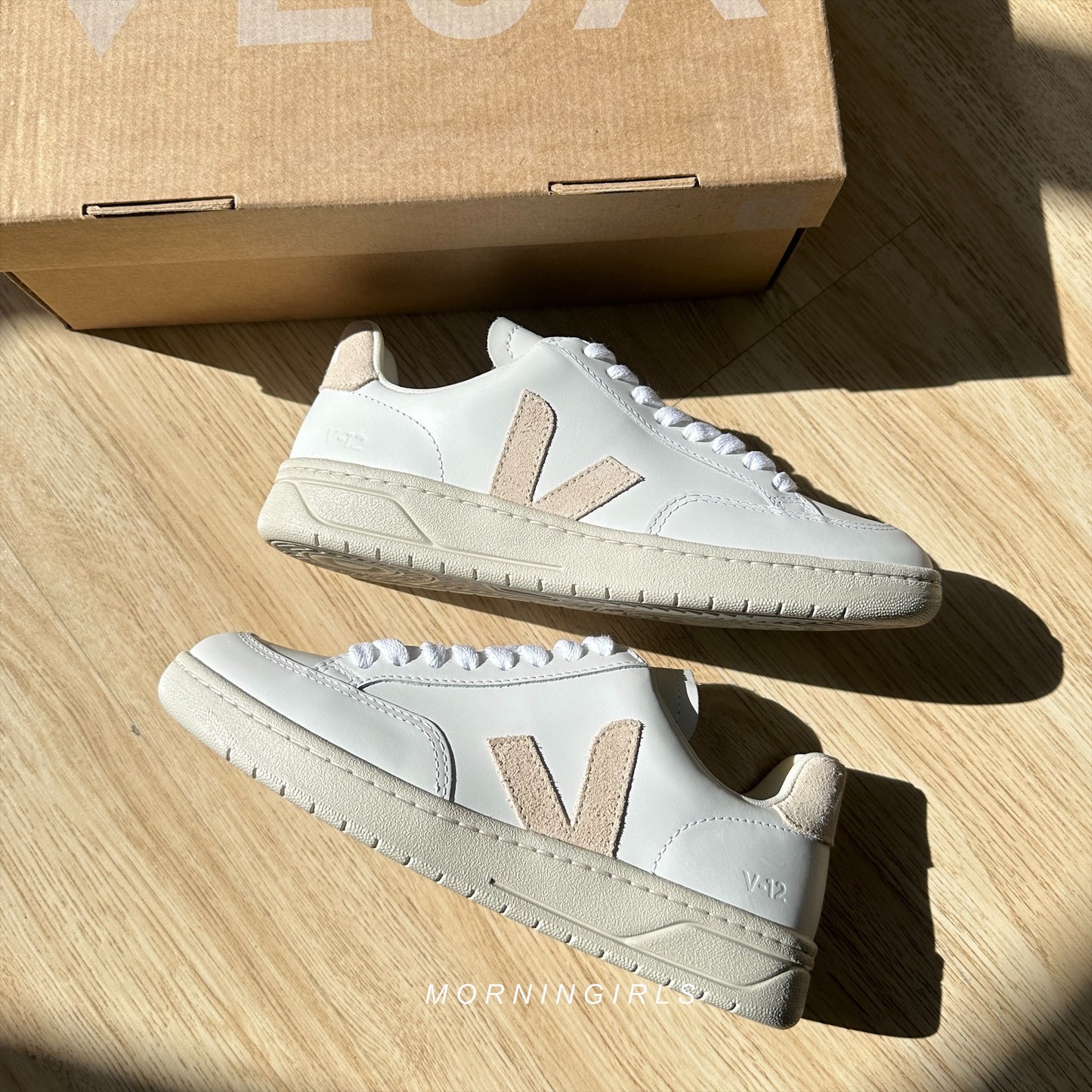 VEJA法國小白鞋 V12 奶茶