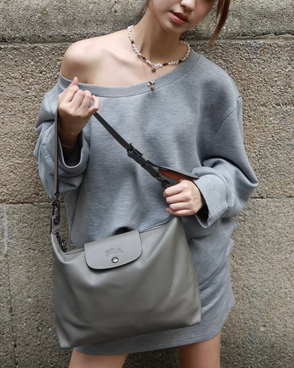 LONGCHAMP Le Pliage Xtra M Hobo Bag 超熱賣真皮系列［超人氣黑色大象灰限量現貨優惠中 完售即止!］