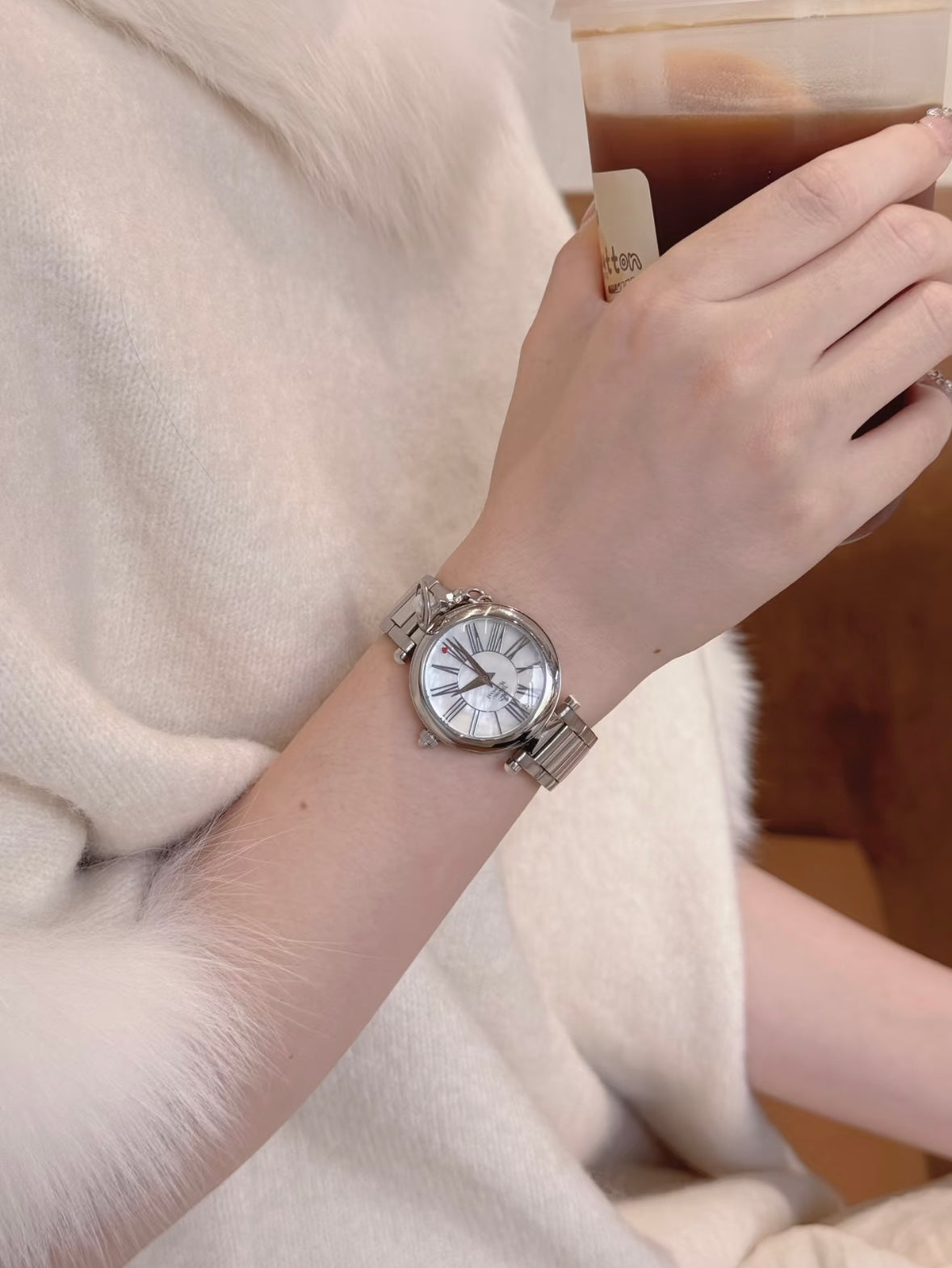 Vivienne Westwood Mother Orb Watch 32mm [超可愛連小吊墜]