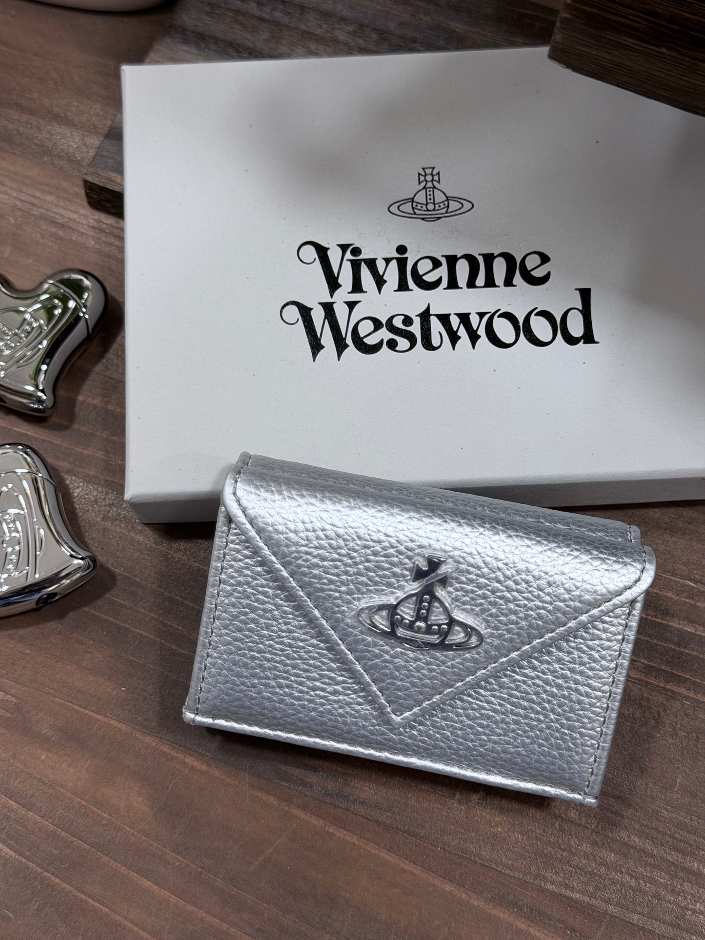 Vivienne Westwood Envelope Mini Wallet 掌心小銀包 [最新銀色荔枝紋新品優惠中 小尺寸銀包推介!]