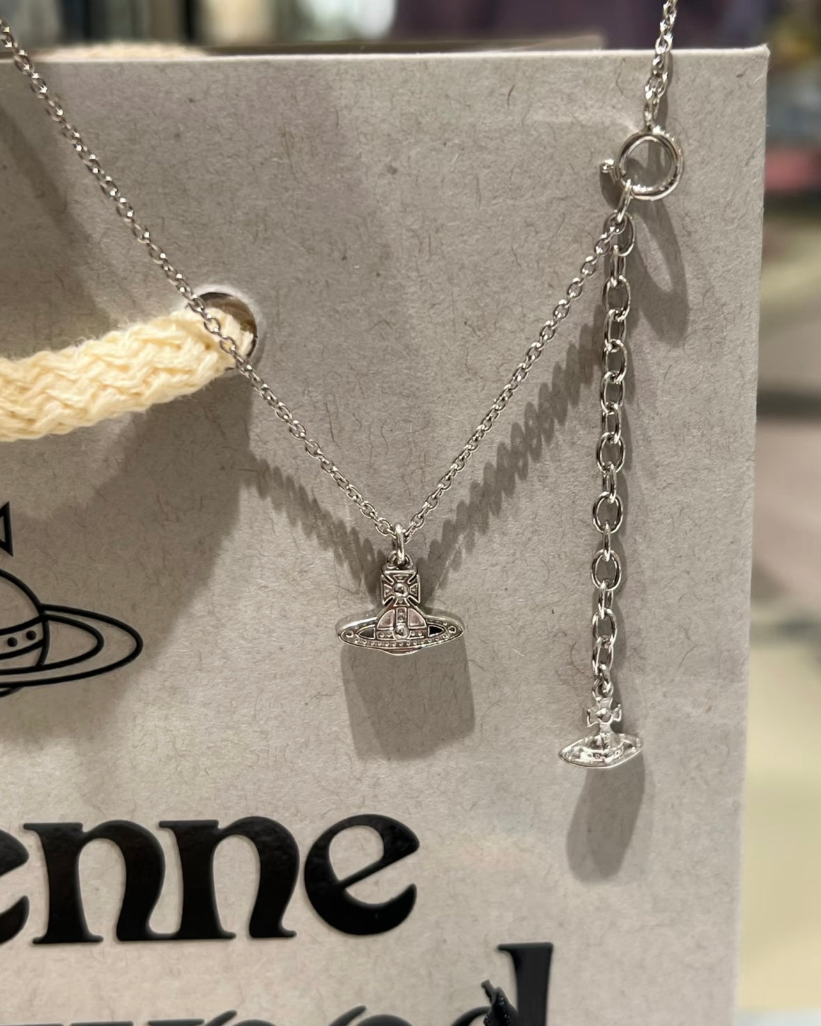 Vivienne Westwood Oslo Pendant Necklace [100% recycled silver 純銀 敏感寶寶友好! 專櫃已停產最後2條現貨 完售下架]
