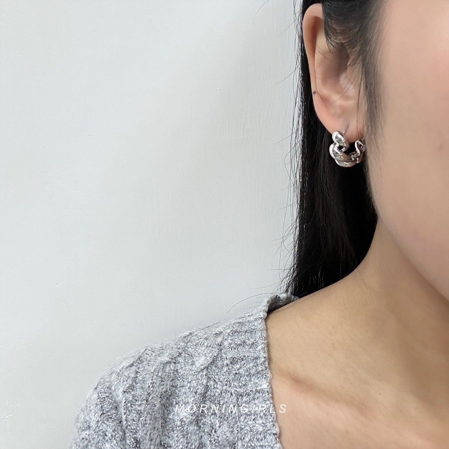 KOREA Croissant Earrings