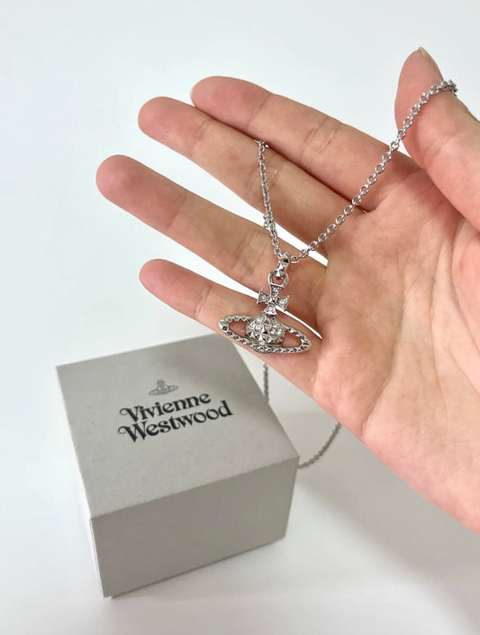 Vivienne Westwood Mayfair Orb Necklace 鉚釘土星 [Jaden同款 新手入門推薦]