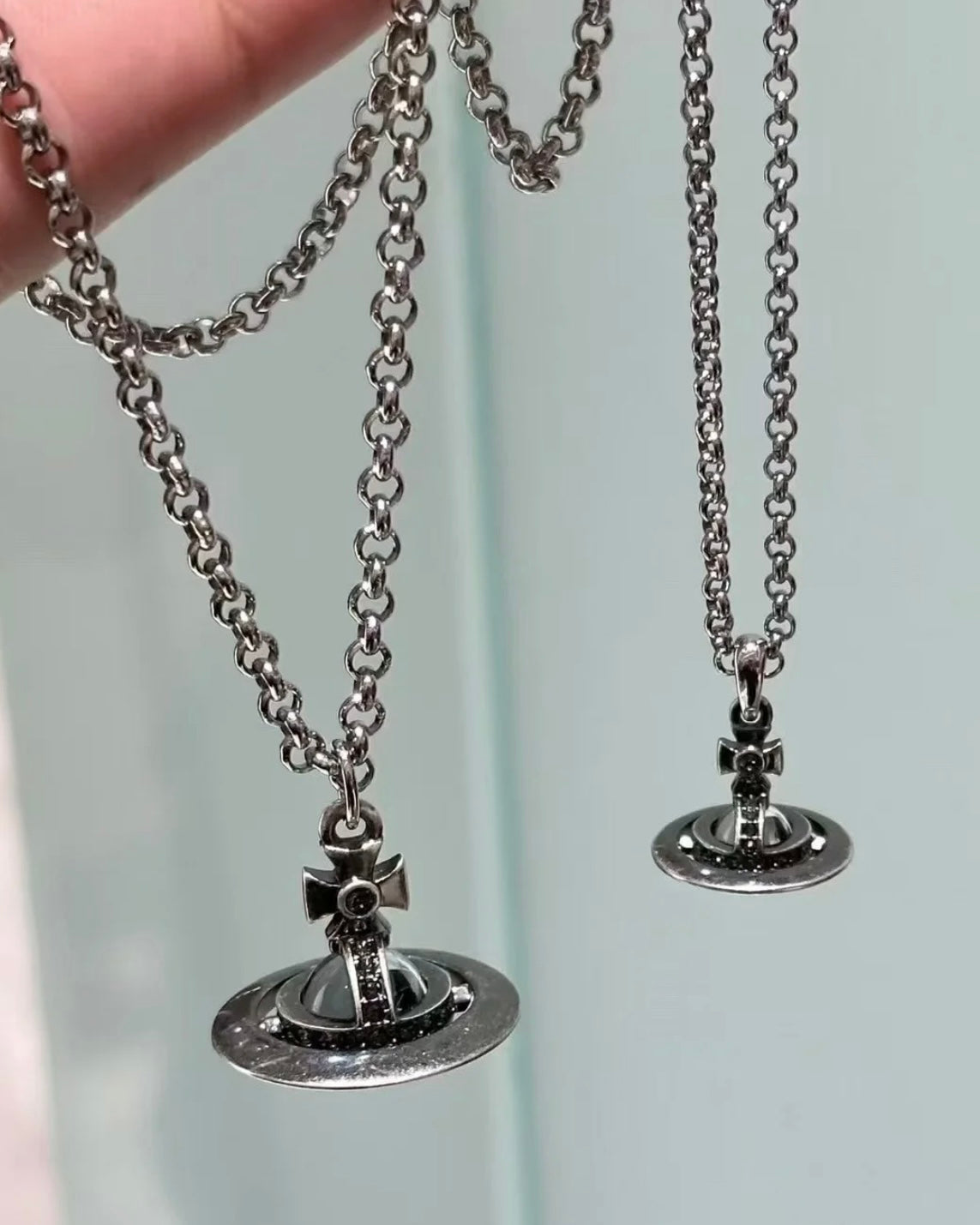 Vivienne Westwood ORB Pendant Crystal Necklace 水泥灰長款  [2025專櫃限定!]