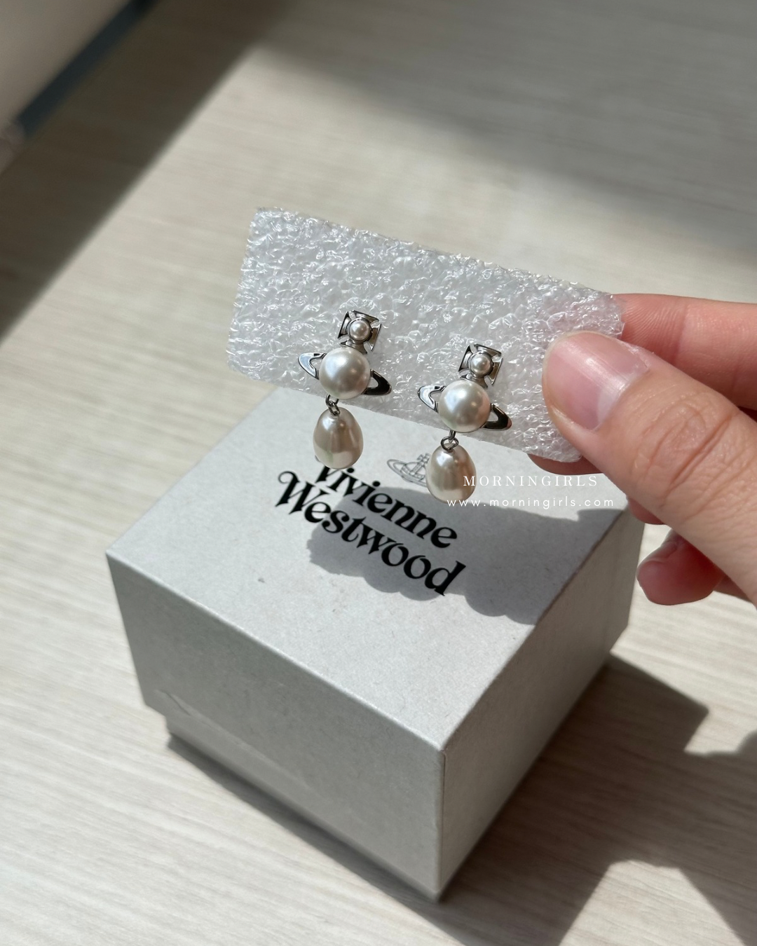 Vivienne Westwood Inass Earrings 可拆卸兩戴珍珠耳環!  [最新上架! 限量現貨優惠中!]