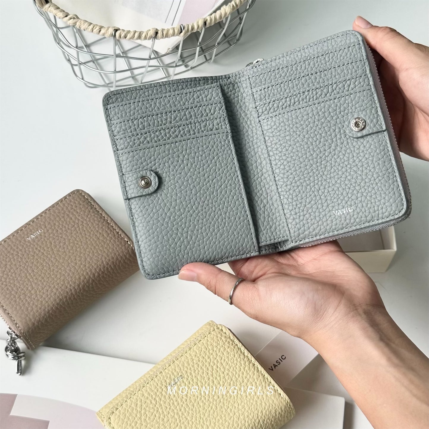 VASIC Round Mini Wallet [限定霧灰藍最後現貨!]