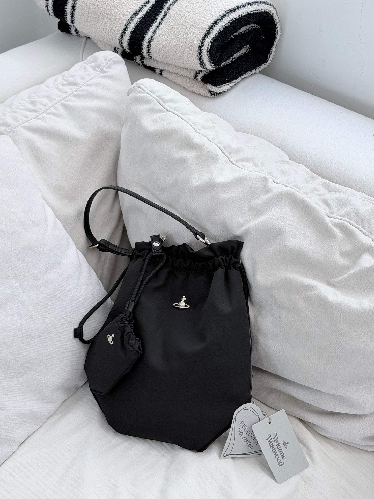 Vivienne Westwood Drawstring Shoulder Bag 尼龍束繩袋 [超大容量耐用袋款]