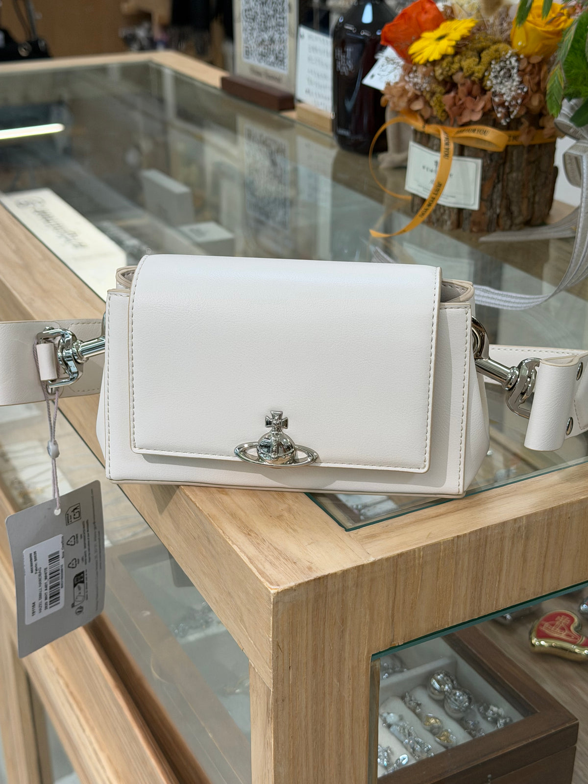 Vivienne Westwood Hazel Handbag Small 奶白色牛皮 [最新限定配色]