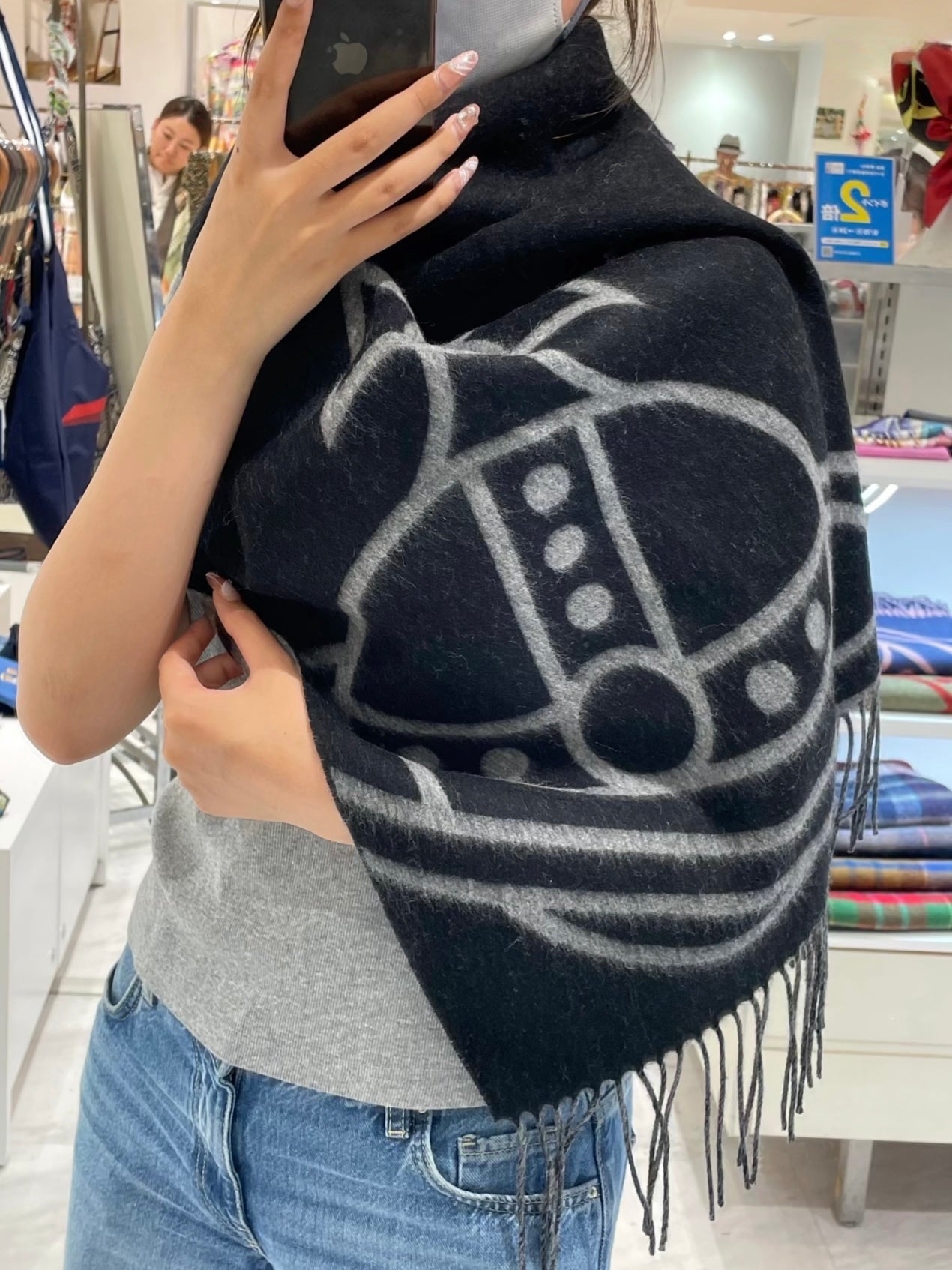 Vivienne Westwood Reversible ORB Logo Scarf 大尺寸雙面頸巾 (100%羊毛) [日本限定! 已停產最後現貨]