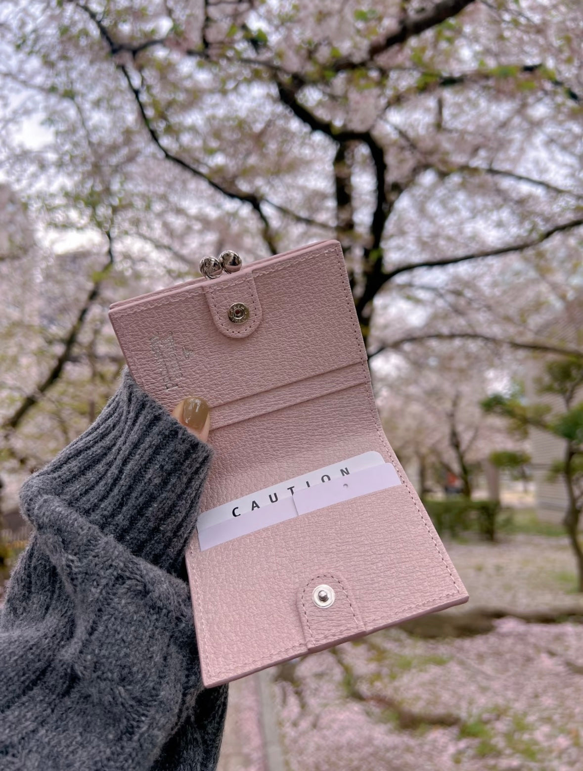 Vivienne Westwood 硬身荔枝皮正方形小銀包 [日本限定已停售絕版款]