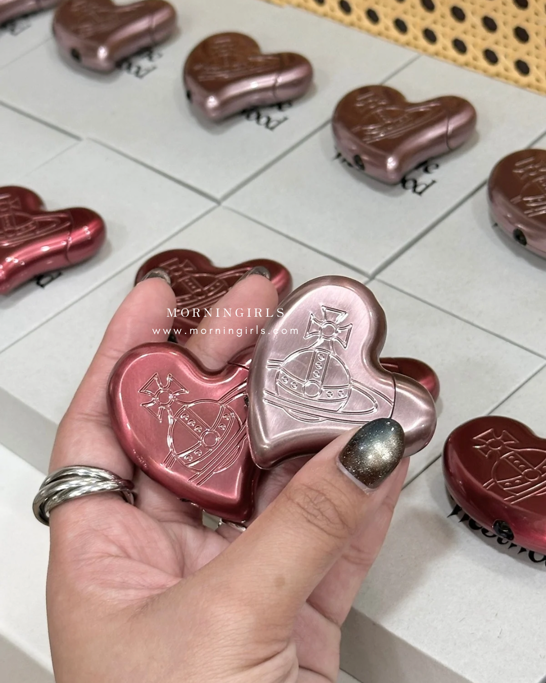 Vivienne Westwood 金屬鏡面ORB Monogram心形打火機 超限量情人節限定版 超美淺粉紅色 值得收藏! [日本限定]