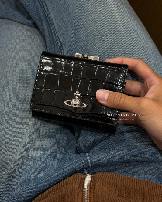 Vivienne Westwood Small Frame Wallet 黑銀鱷魚皮 [2026新版立體3D Logo最新上架! 限時新品優惠中三層連相位]