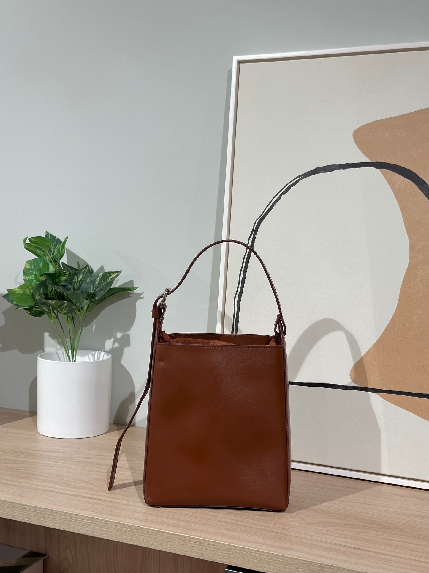 A.P.C. Virginie Bucket Bag 水桶袋 [SMALL]［復古啡最後一個現貨優惠中!]