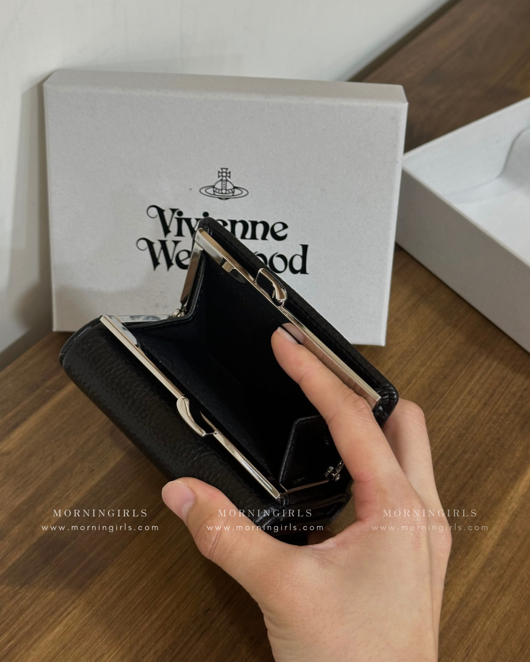 Vivienne Westwood Small Frame Wallet 黑銀荔枝皮［極難補貨! 超罕有相位!]