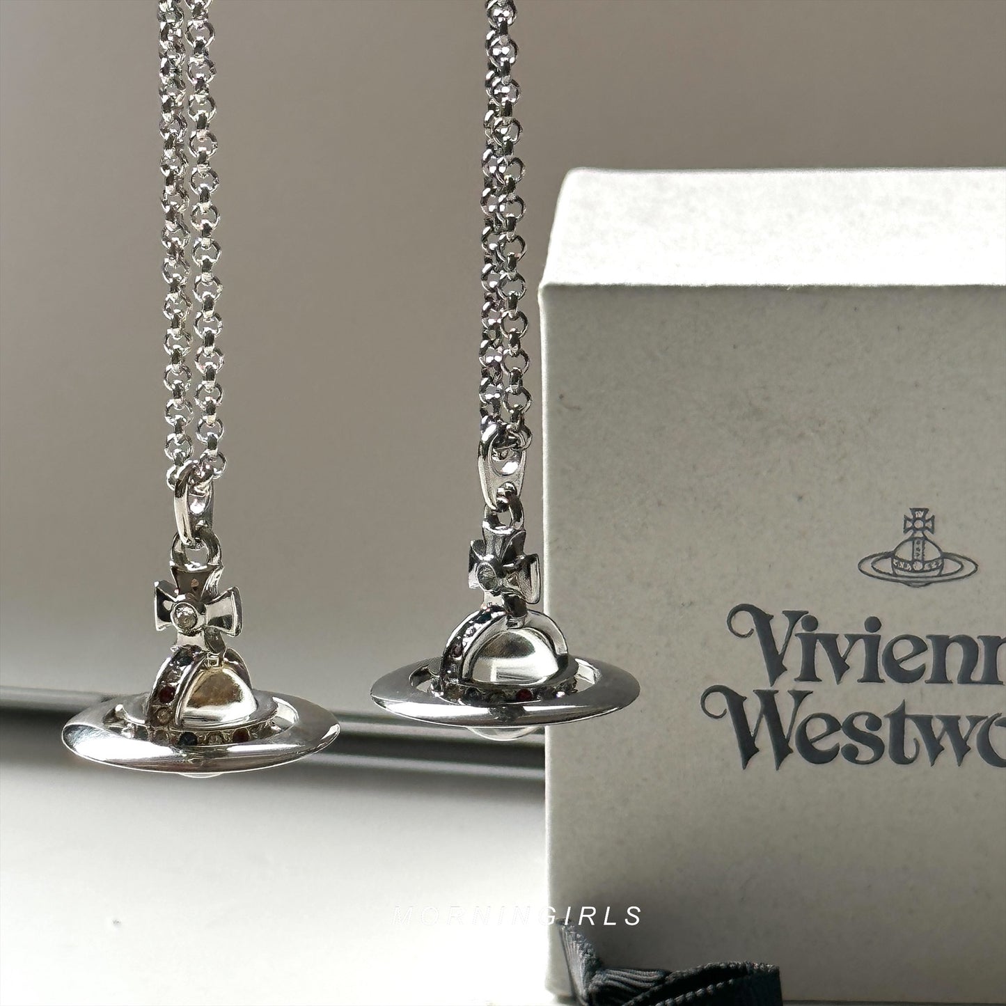 Vivienne Westwood ORB Pendant Crystal Necklace 透明銀色星球