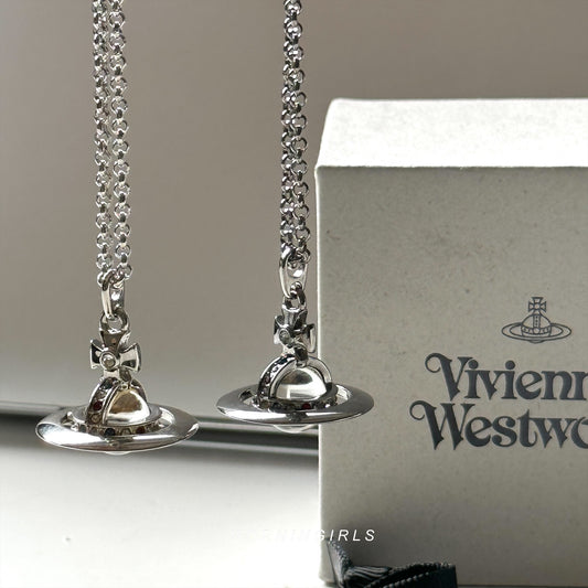 Vivienne Westwood ORB Pendant Crystal Necklace 透明銀色星球